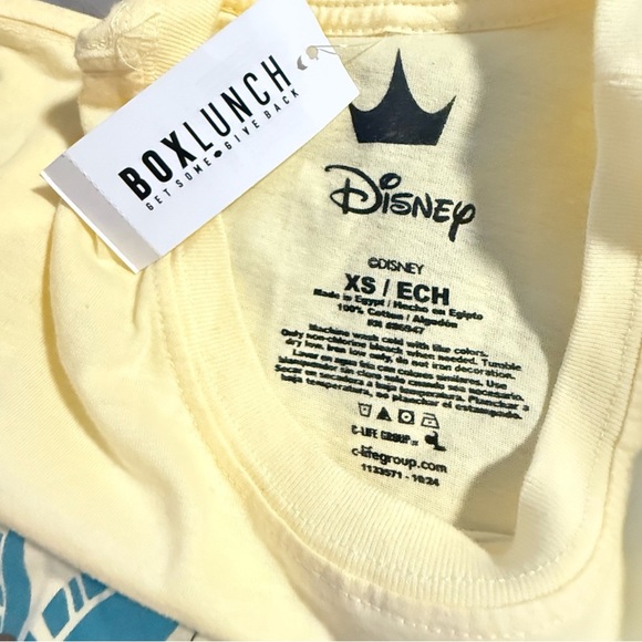 Disney Classic Yellow Tee - Picture 4 of 5